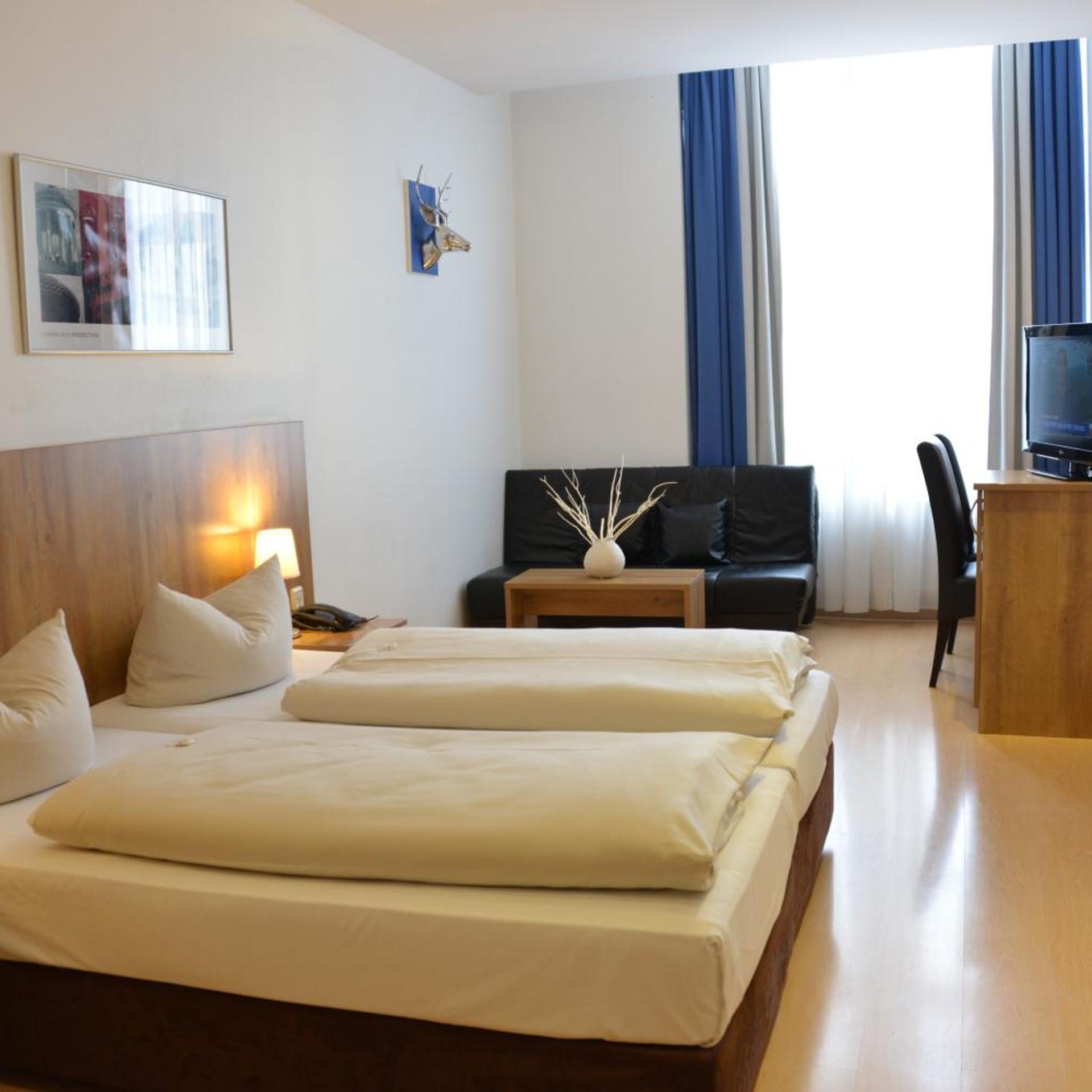غرفة ثلاثية، Arthotel Munich 6/10