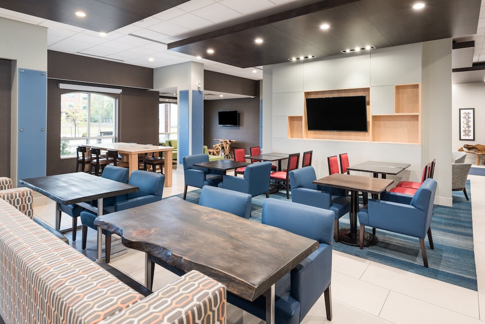 Holiday Inn Express Milton 35/57