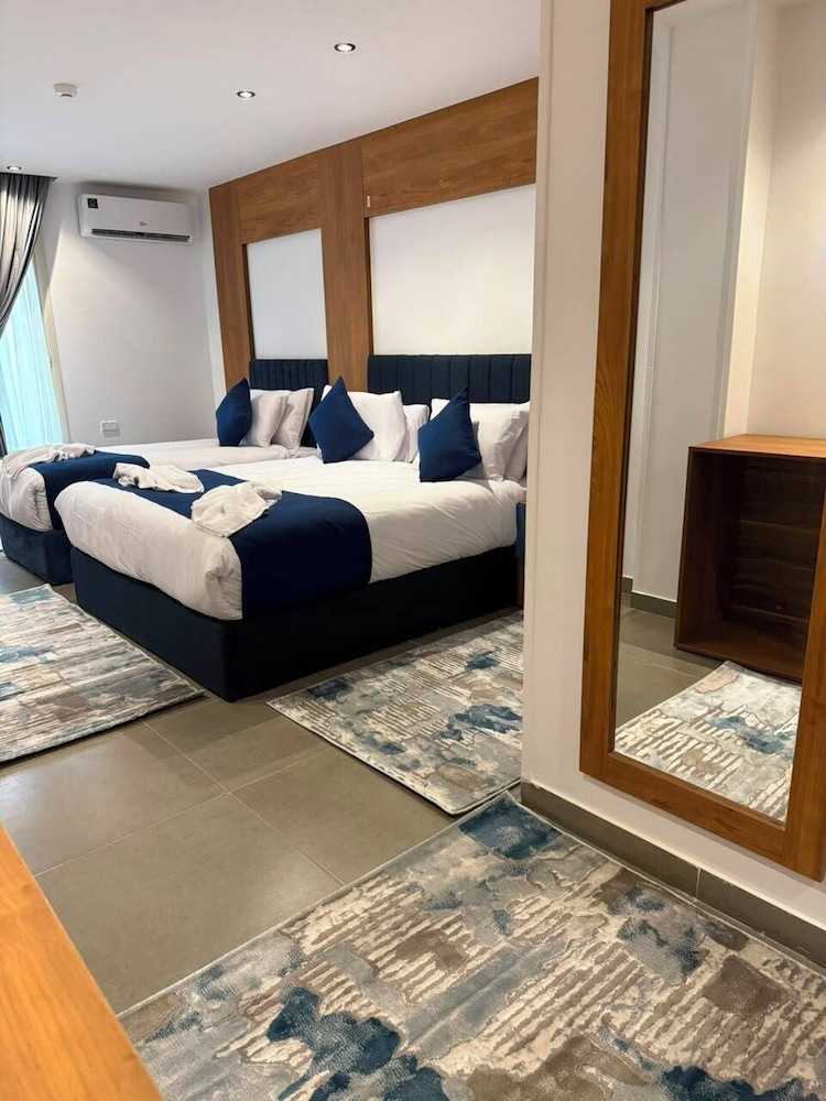 The Grand Delta Hotel 26/50