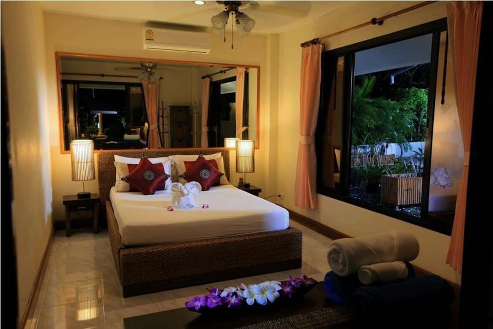 Idyllic Samui 9/50