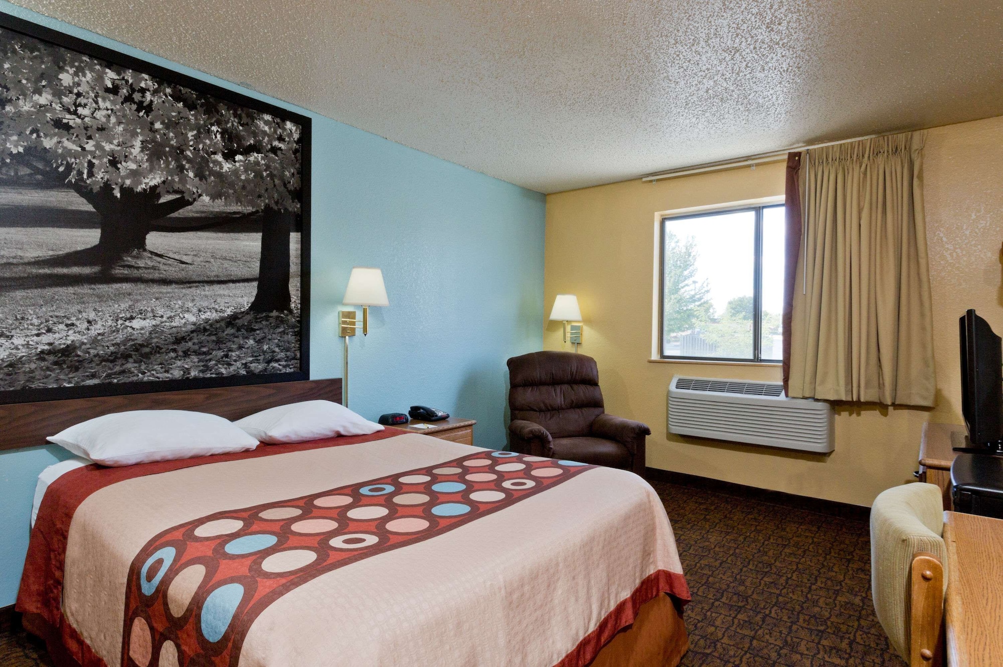 غرفة قياسية بسرير كوين، Super 8 By Wyndham Lexington Park/California Area 2/5