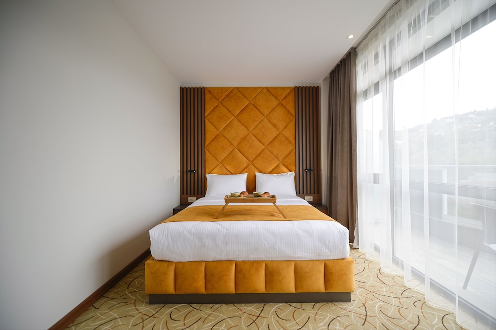 Calligraphy Hotel 14/50