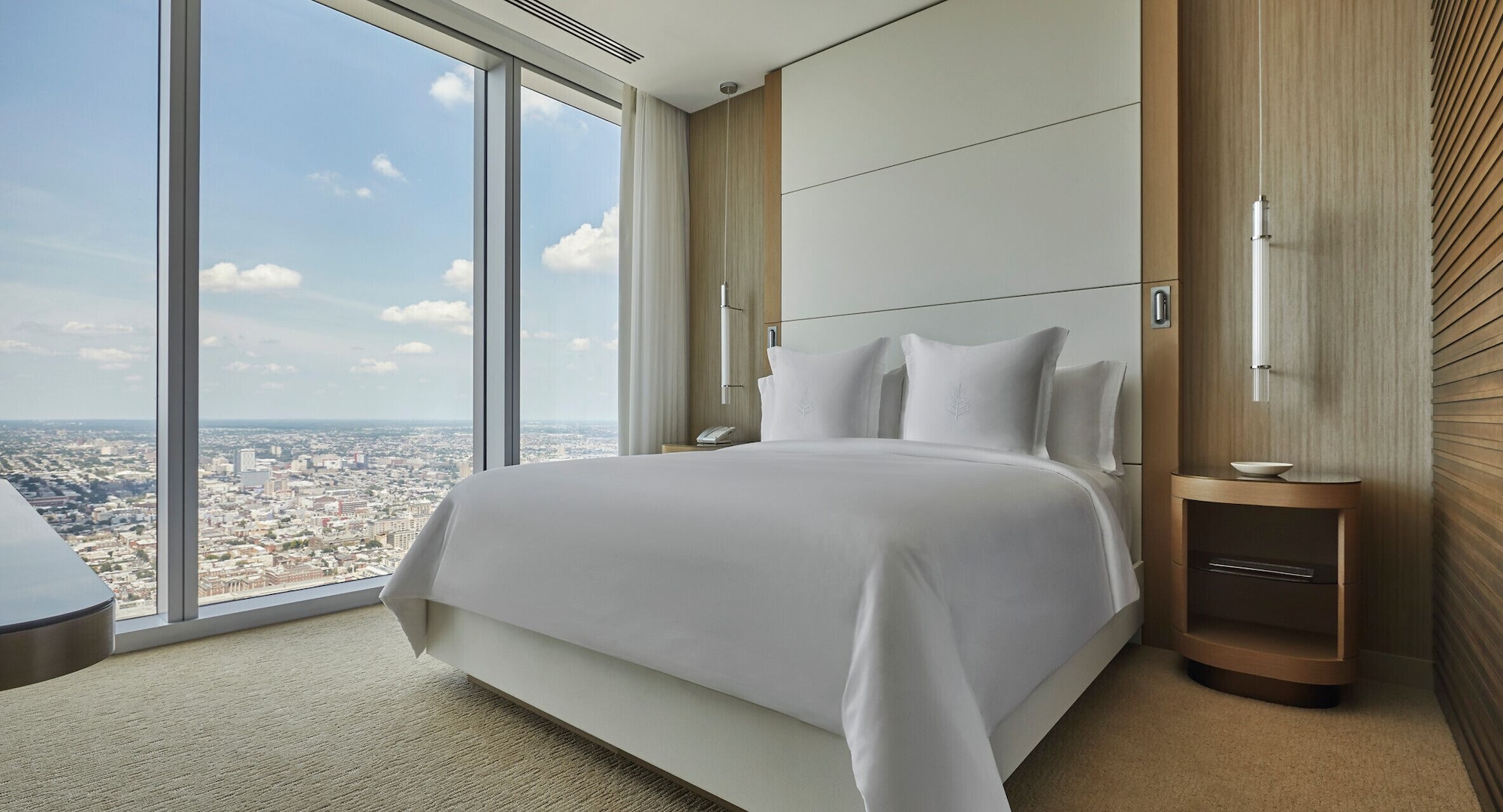 1 Bedroom, Landmark, Suite, King Bed