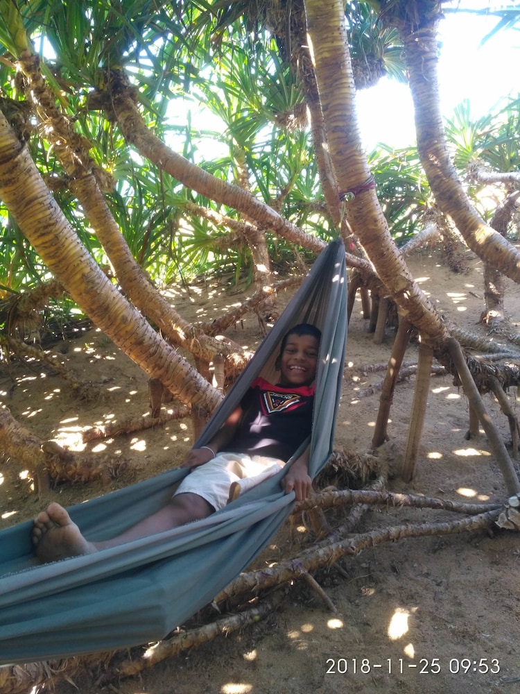 Ravana Beach Cabanas 36/36