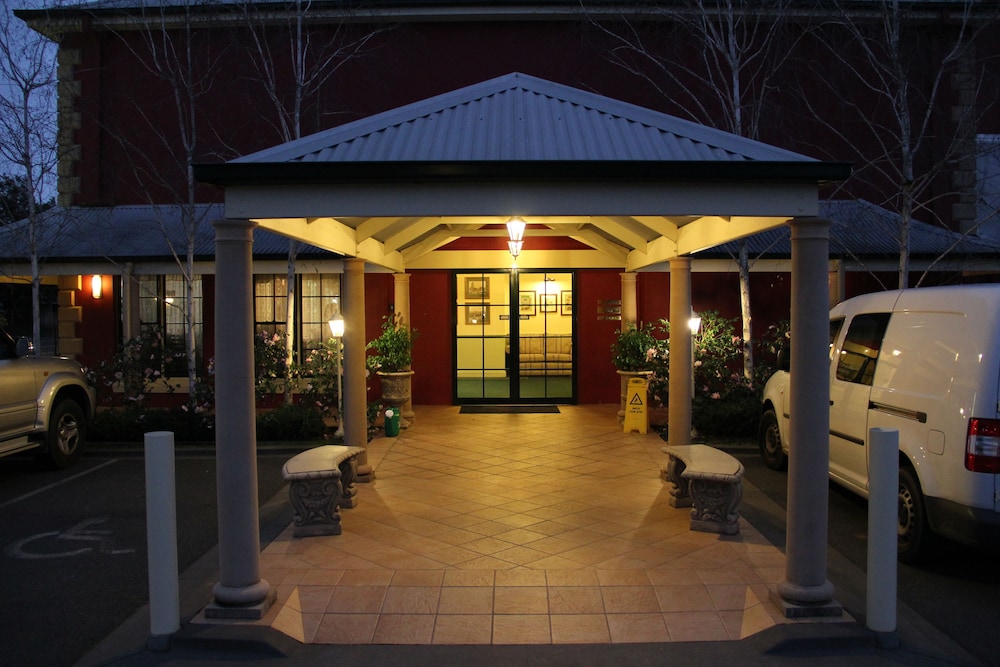 THE LAWSON MOTOR INN 6/31