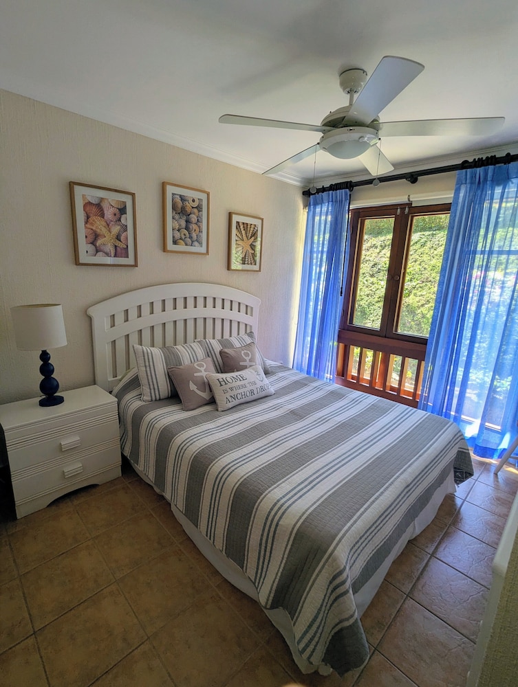 Gaviota, Villa, 1 King and 2 Queen Beds