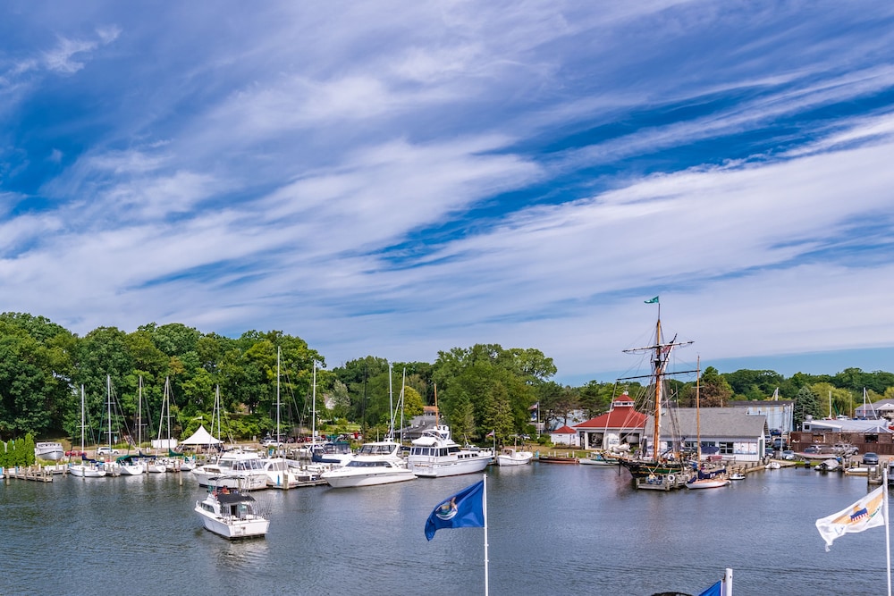 Old Harbor Inn 45/50
