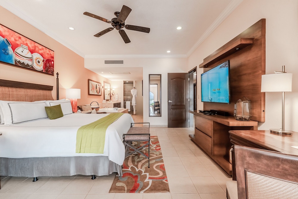3 Bedrooms, Suite, 2 King Beds, 2 Queen Beds, Sofa, Premium Floor, Villa Del Palmar At the Islands of Loreto 3/10