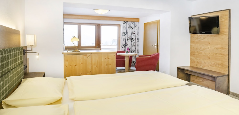 Hotel Tirolerhof 11/50