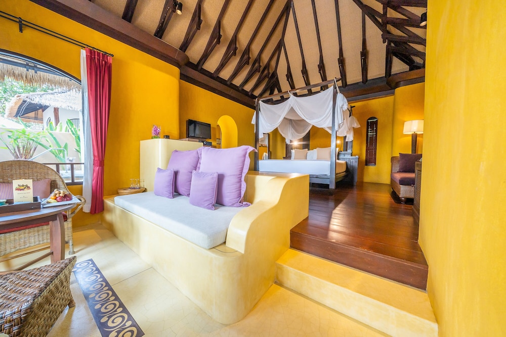 Paradee Resort 7/50