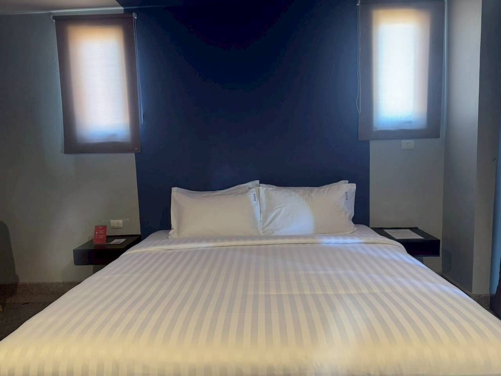 iCheck inn Phuket Town 76/96