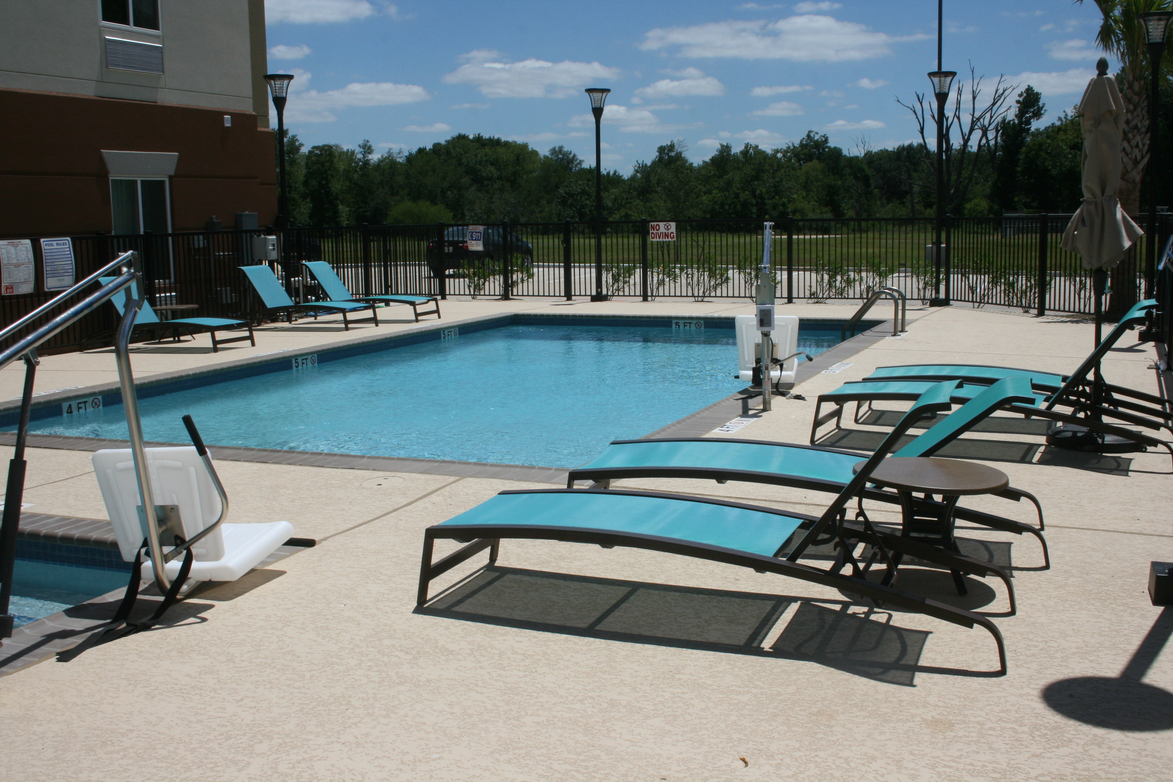 Candlewood Suites College Station At University 19/46