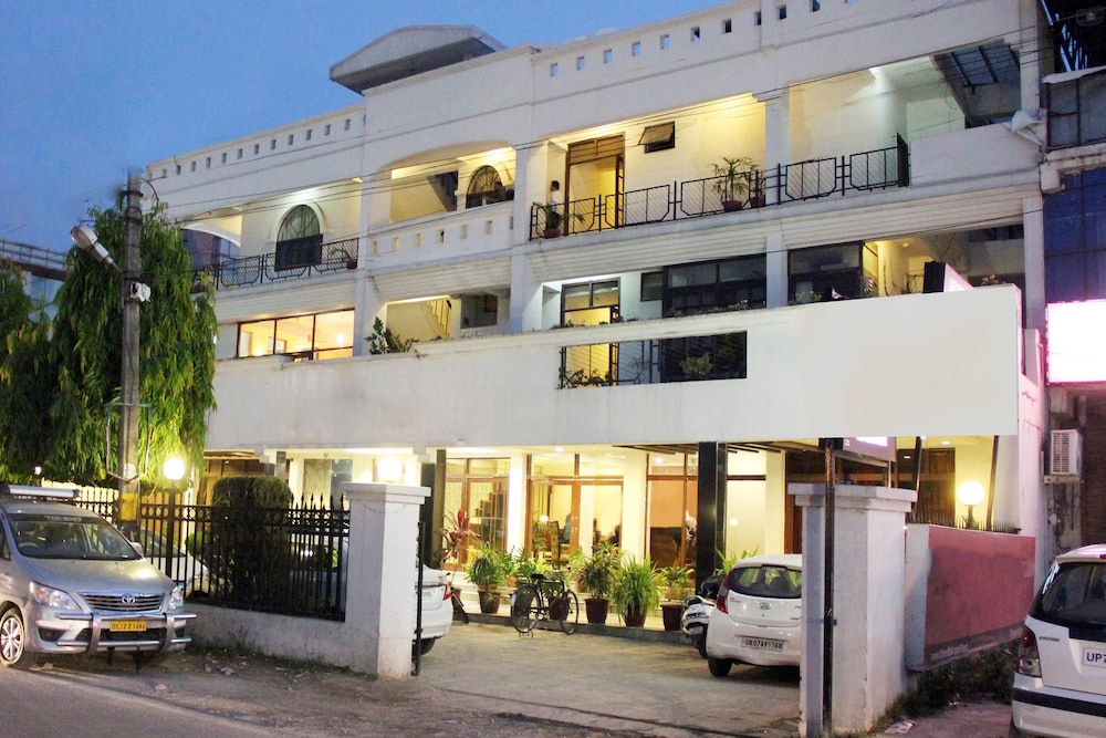 Hotel Kamla Palace 23/25