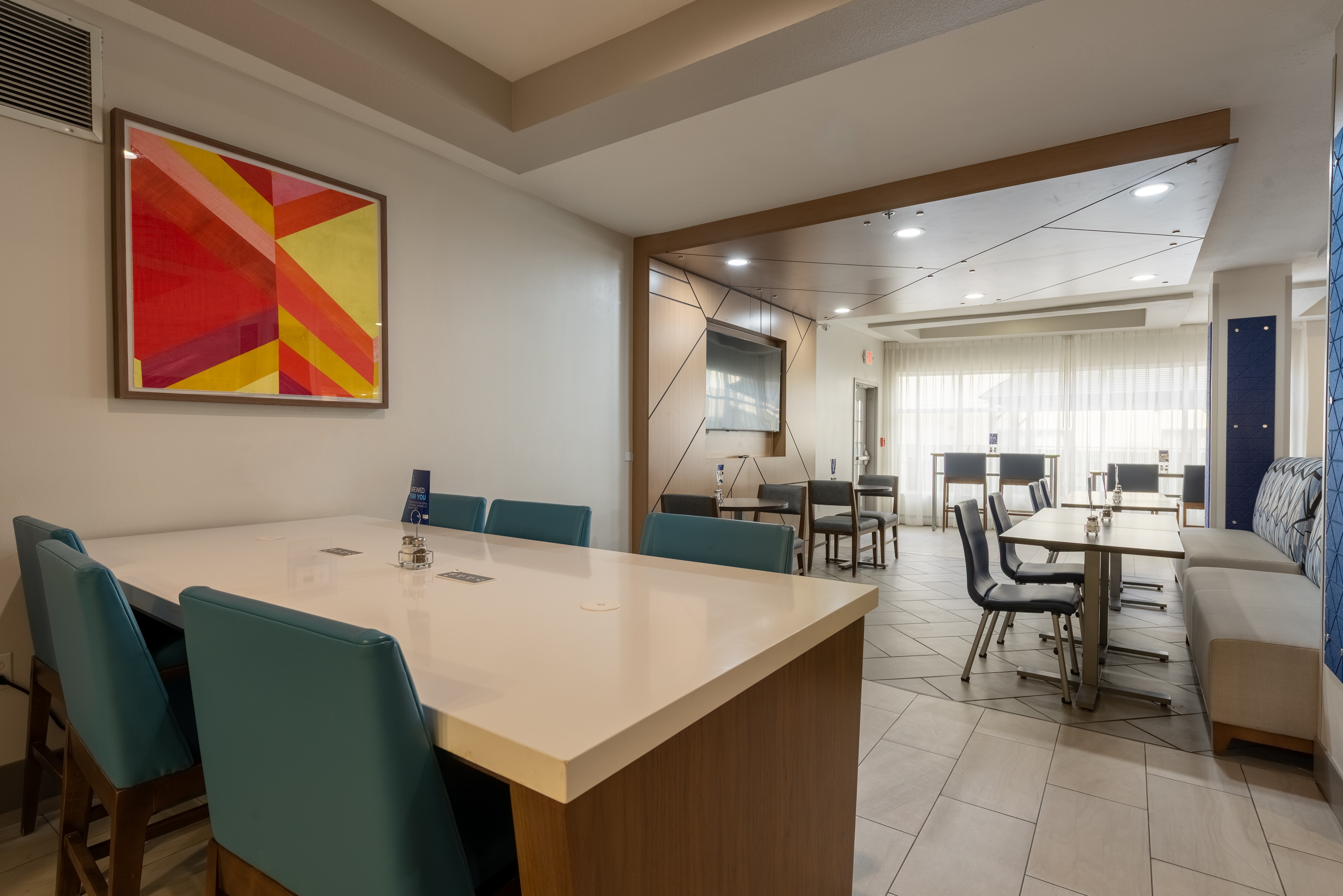 Holiday Inn Express Hotel & Suites Lamar 61/78