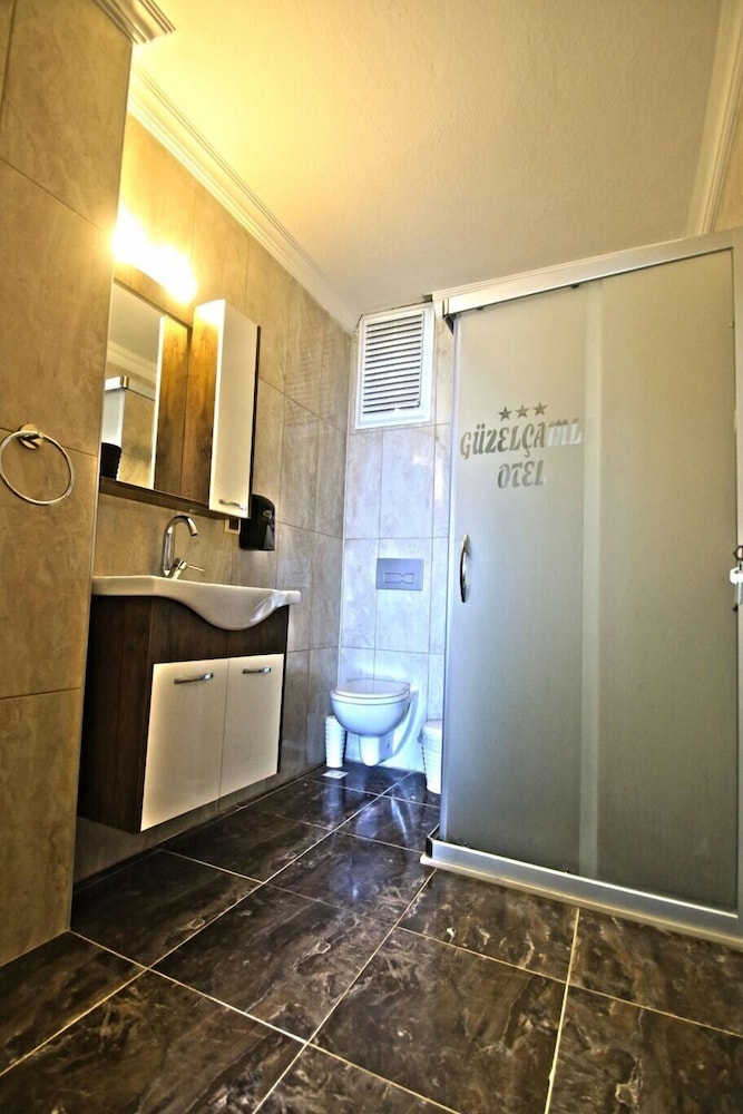 Oz Guzelcamli Otel 2/15