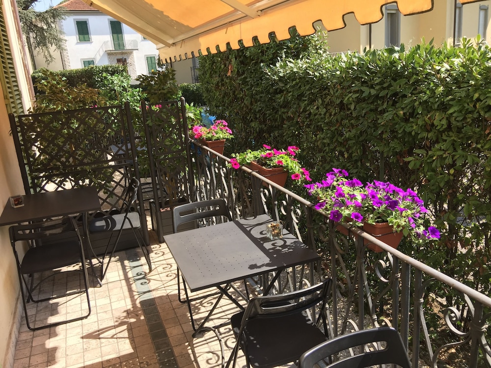 Lucca Relais 42/50
