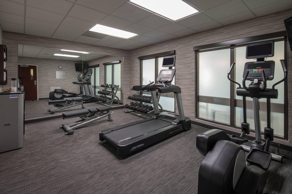 Courtyard Baton Rouge Siegen Lane 19/33