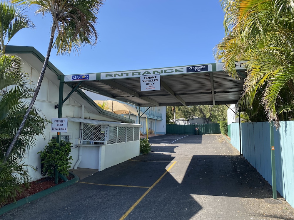 CENTRAL POINT MOTEL 52/61