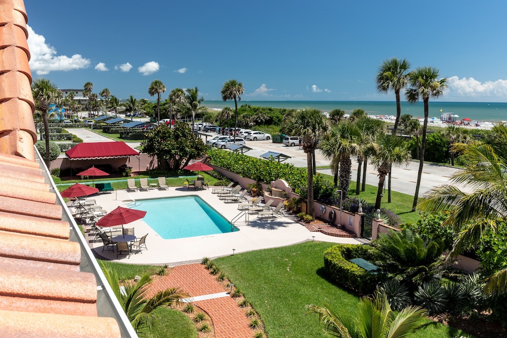 INN AT COCOA BEACH 32/35