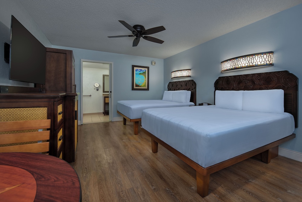 Disneys Caribbean Beach Resort 7/50