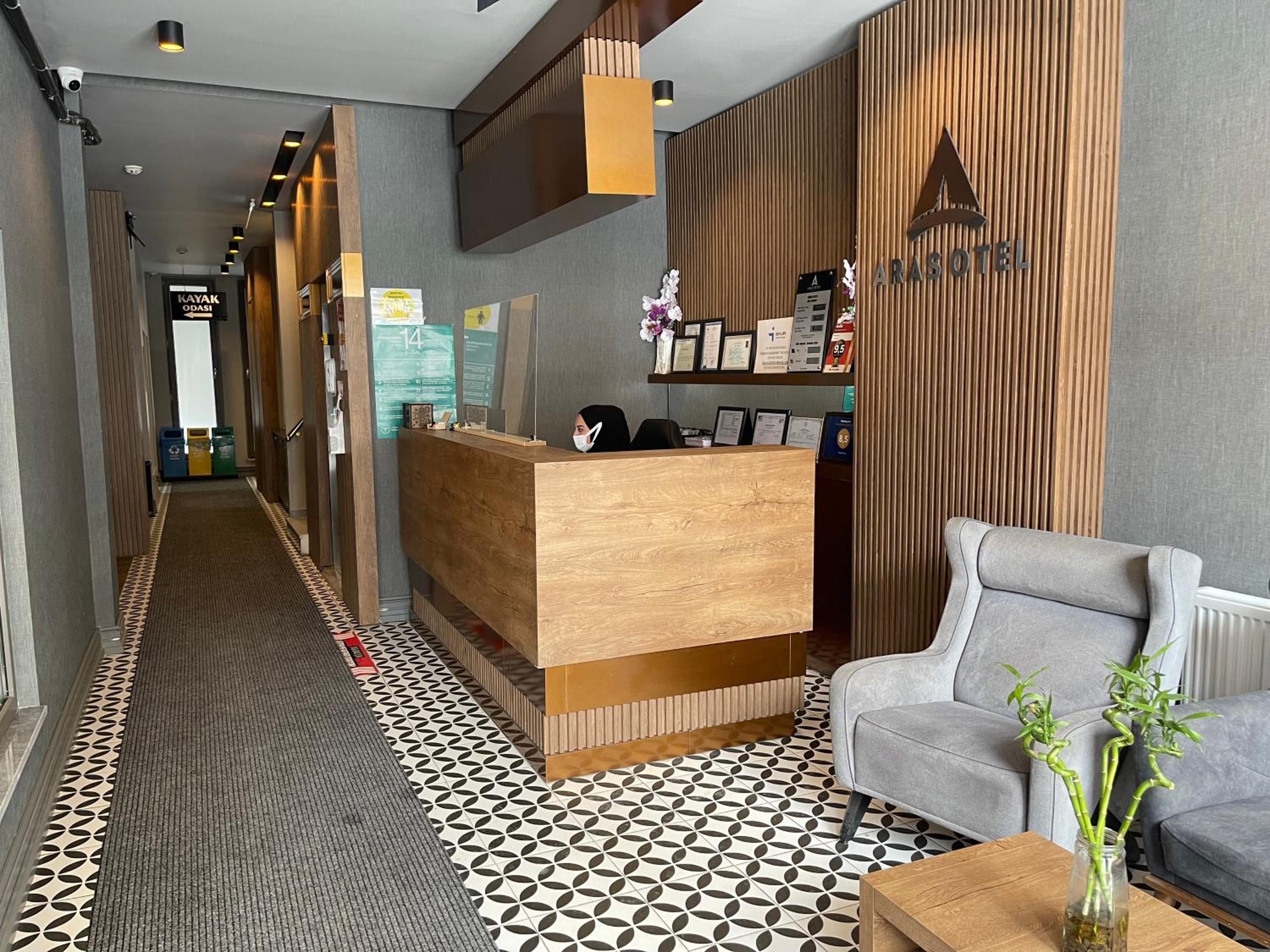 Hotel Aras 4/50