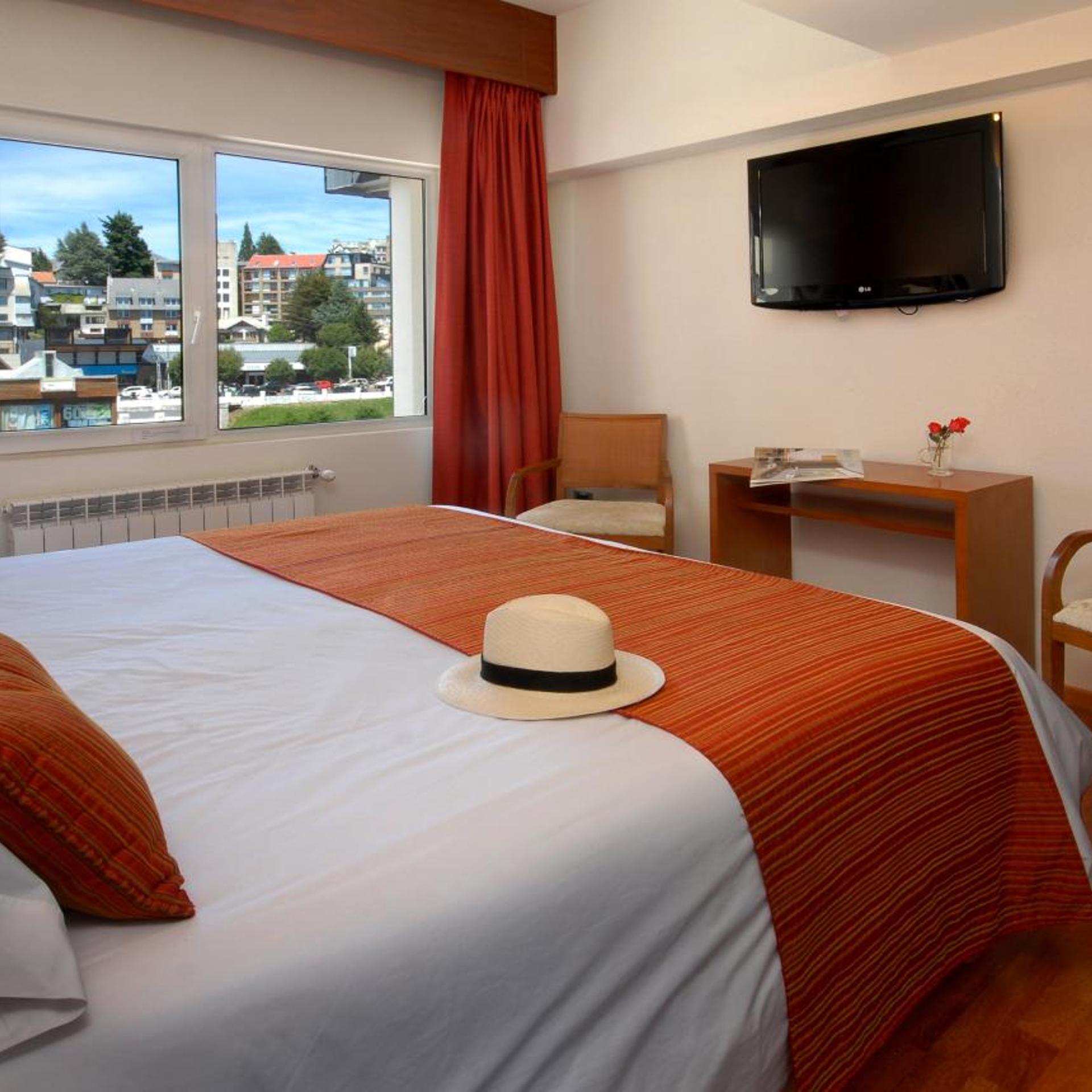 Hotel Tirol 18/28