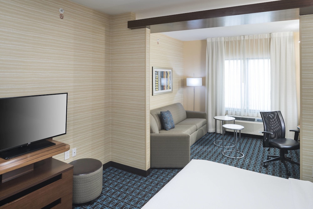Fairfield Inn Suites Houston Pasadena 18/32