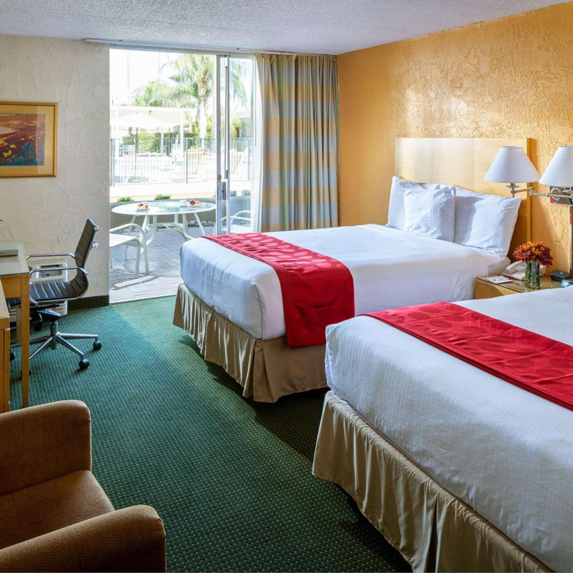 غرفة ديلوكس بسريرين كوين، Ramada by Wyndham Tucson 3/4