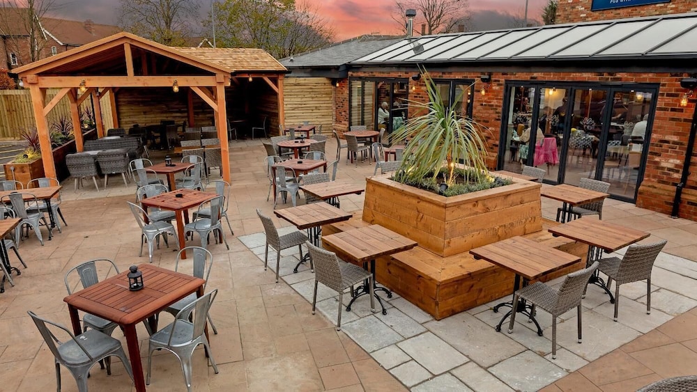 The Eaton Oak Inn 11/15
