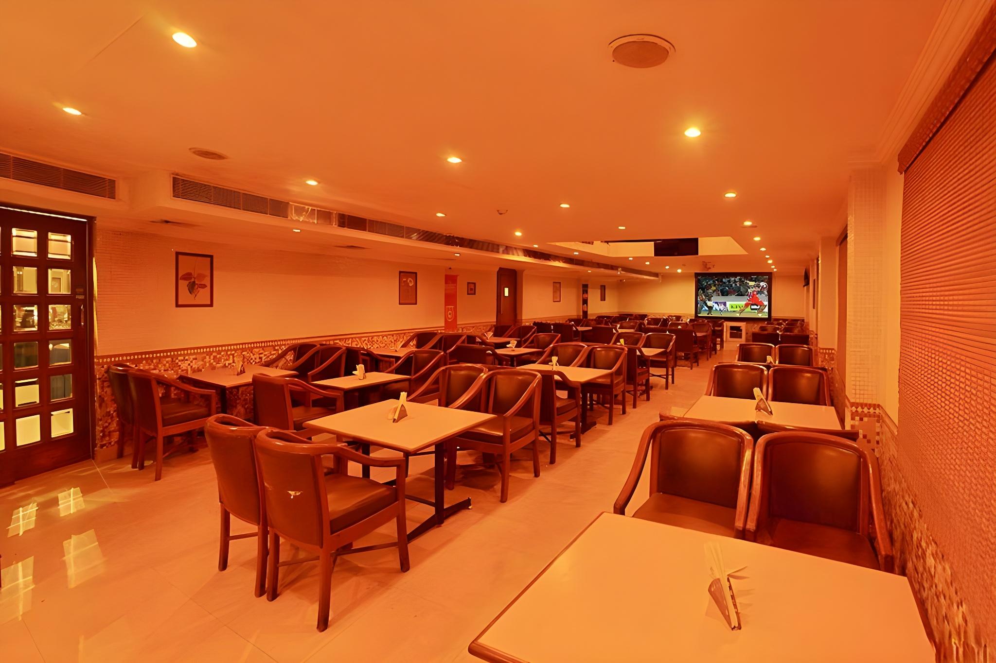 HOTEL CHANDRA PARK 31/42