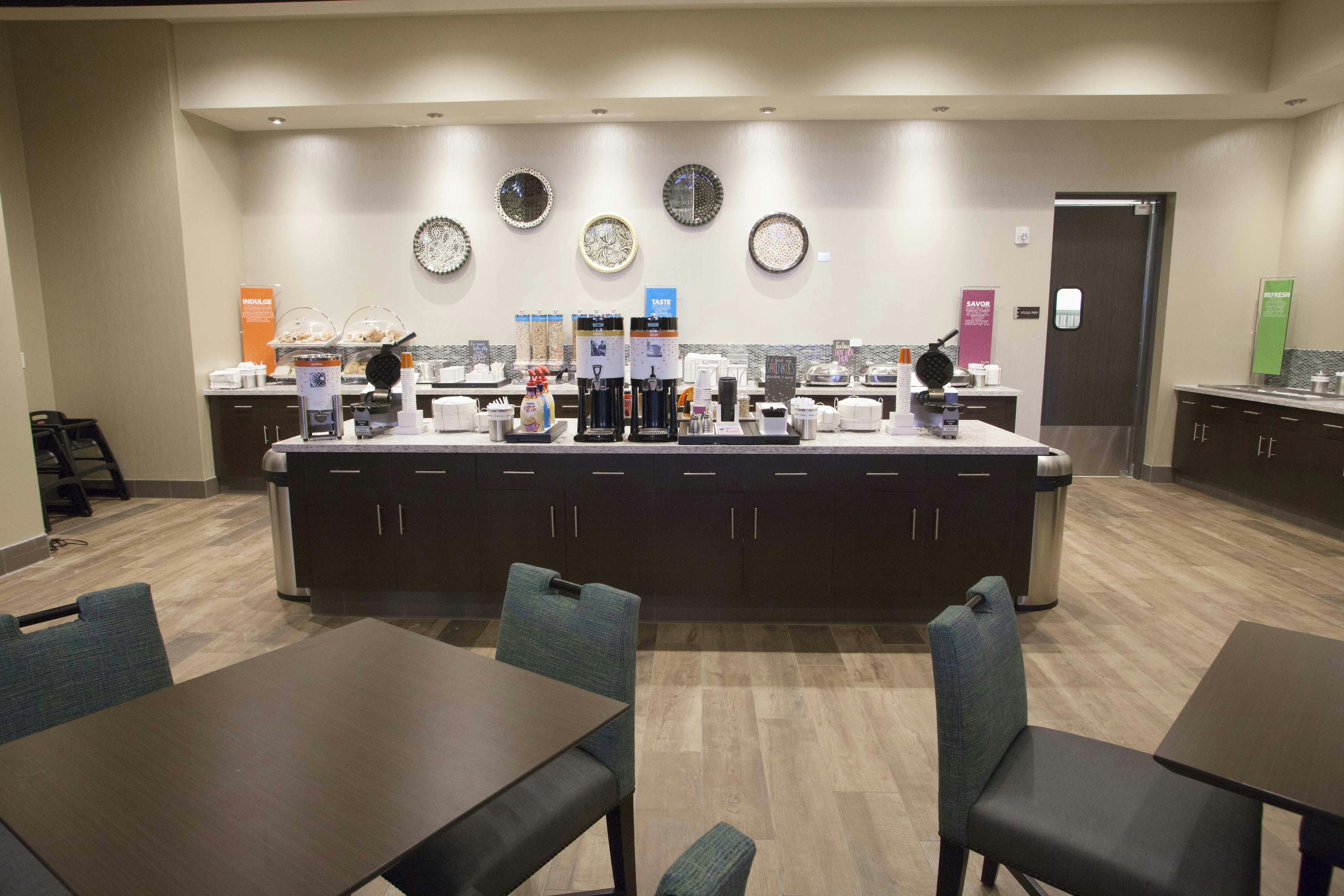 Hampton Inn Suites St Paul Downtown 50/70