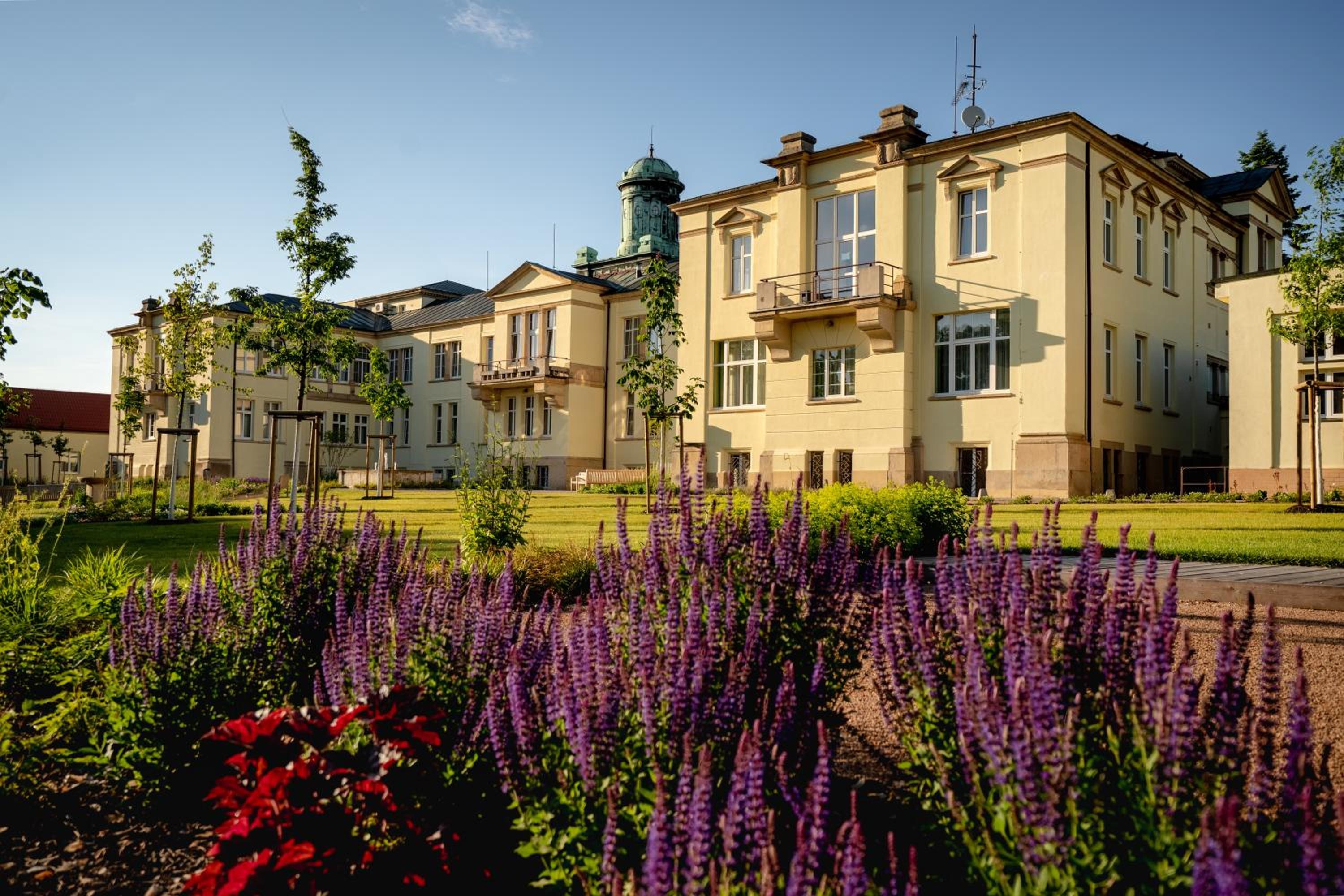 Zamecek Hotel 45/50