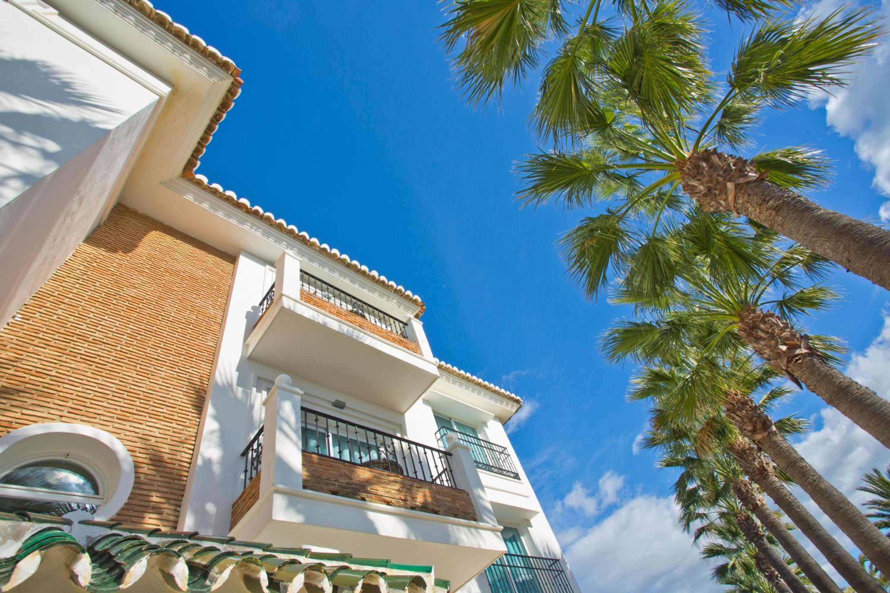 El Oceano Beach Hotel 2/57