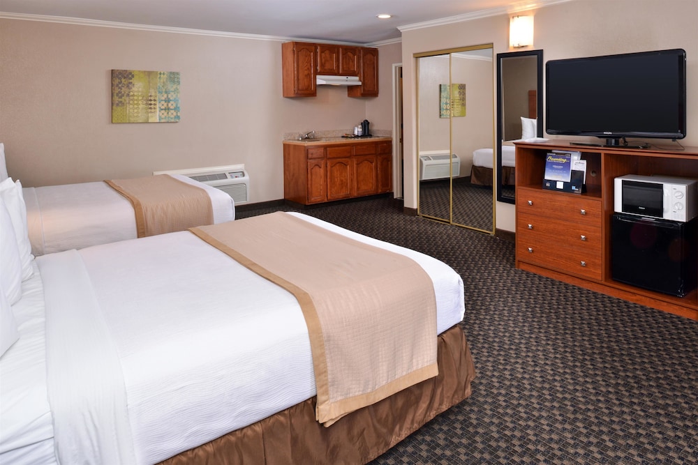 Best Western Oxnard Inn 15/48
