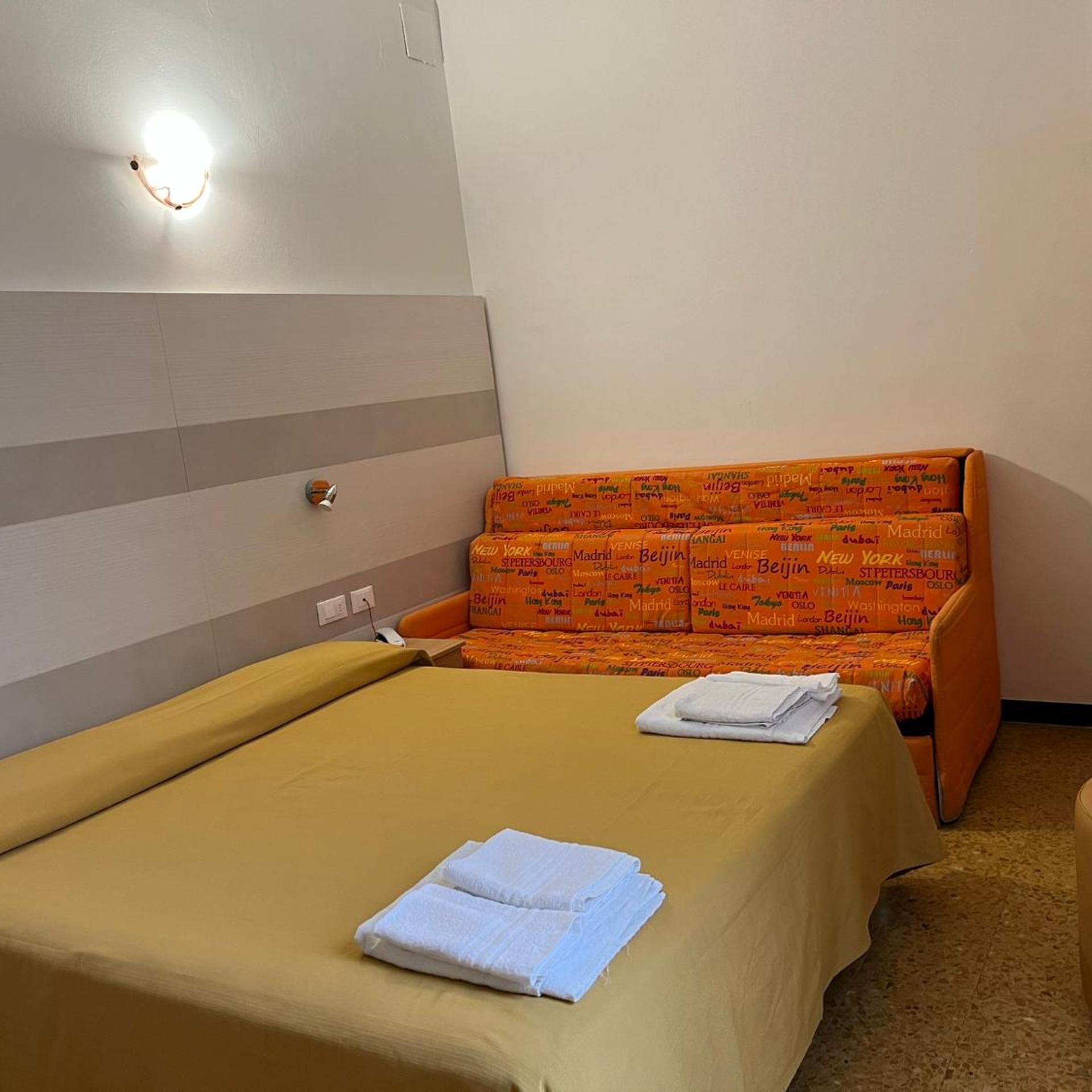 HOTEL VILLA COSTA 20/50