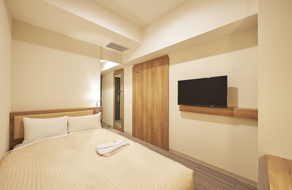 Sotetsu Fresa Inn Kanda Otemachi Hotel (ex UNIZO INN) 22/37