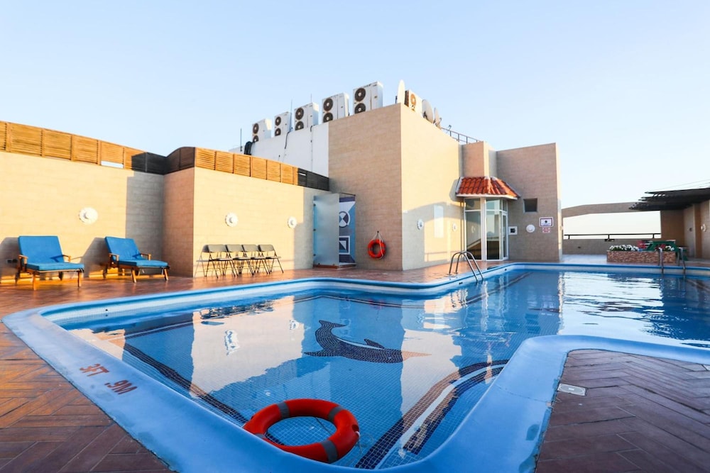 OYO 114 One Pavilion Luxury Serviced Apartments 3/38
