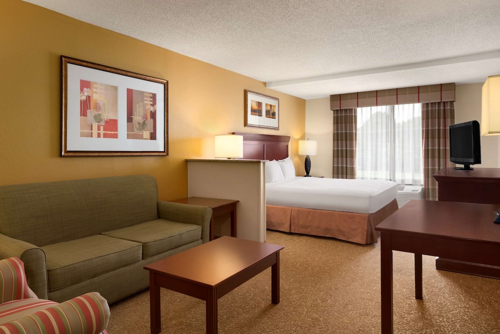 Country Inn and Suites By Radisson Atlanta Airport South GA 28/43