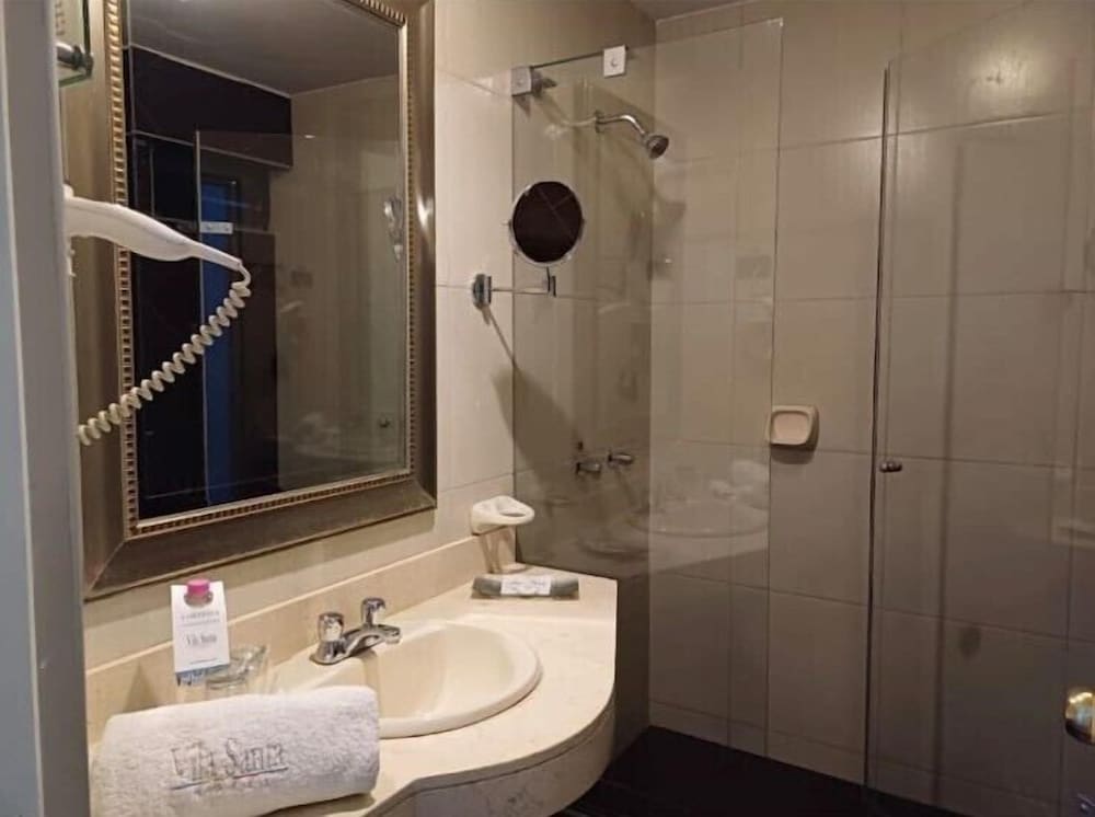 Hotel Vila Santa Miraflores 68/70