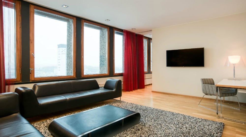 Quality Hotel 33 32/55