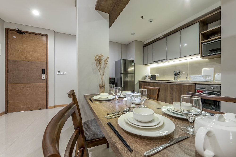 Grande Valore Hotel and Serviced Apartment (ex Oakwood Residence Cikarang) 53/68