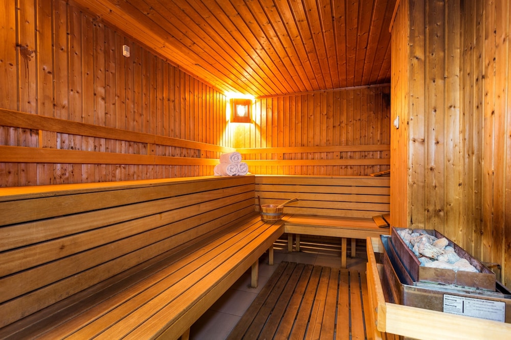 Perun Lodge 12/50