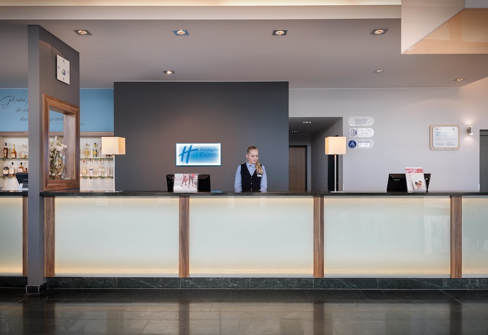 HOLIDAY INN EXPRESS SINGEN 9/72