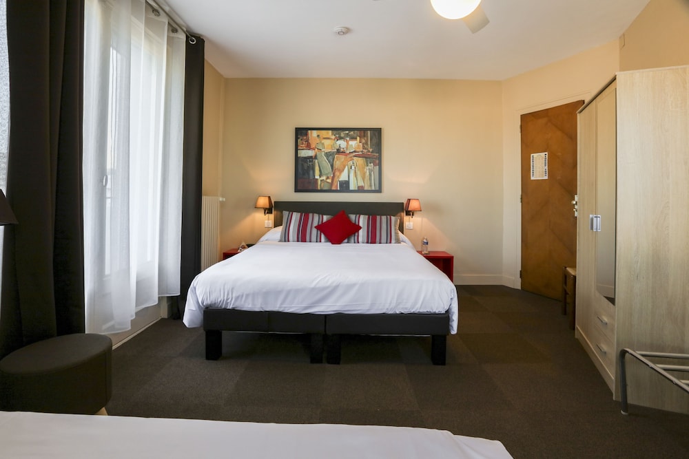 Brit Hotel Terminus 22/65