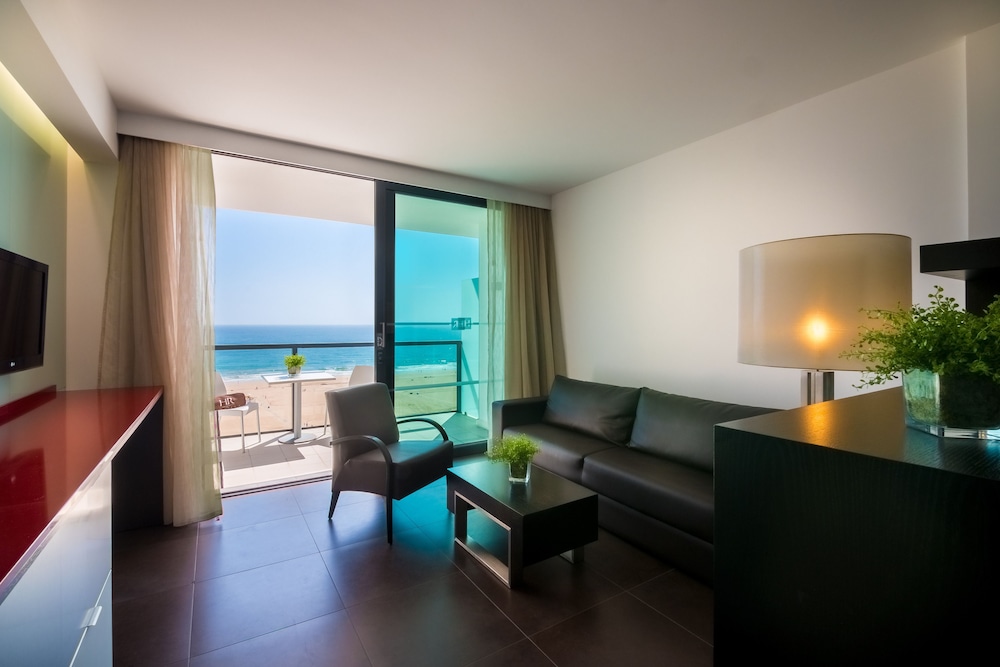 RR Hotel Da Rocha 43/74