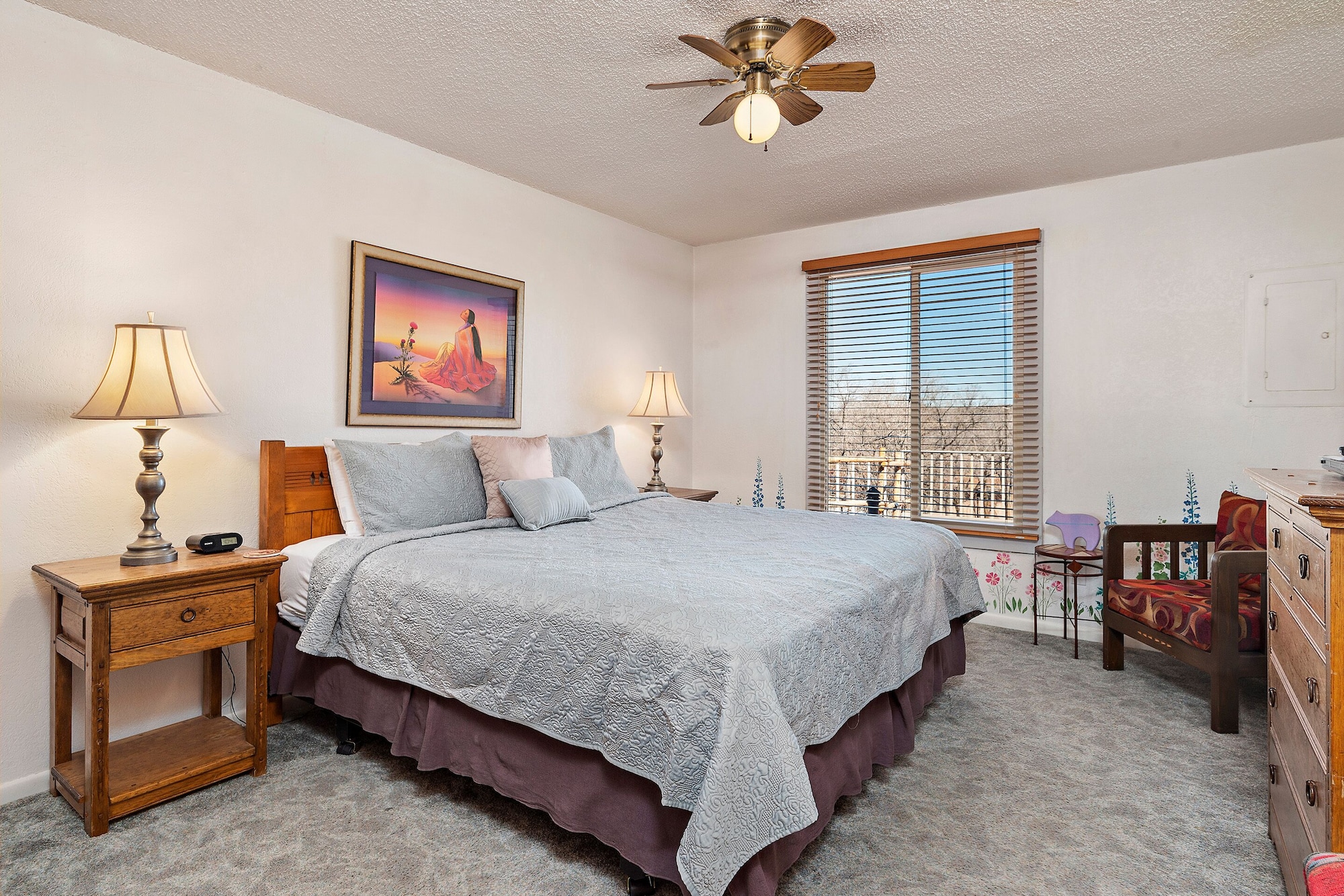 1 BEDROOM, CONDOMINIUM