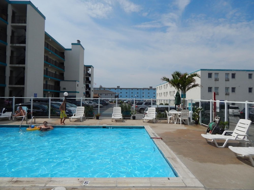 Seabonay Motel 43/49