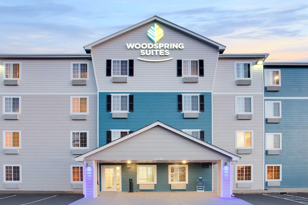 WoodSpring Suites Charlotte Shelby 2/29