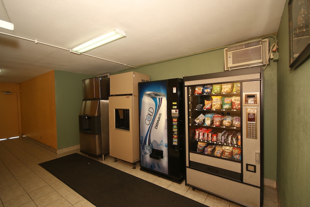 Royal Inn Charlotte Airport Hotel 3/31