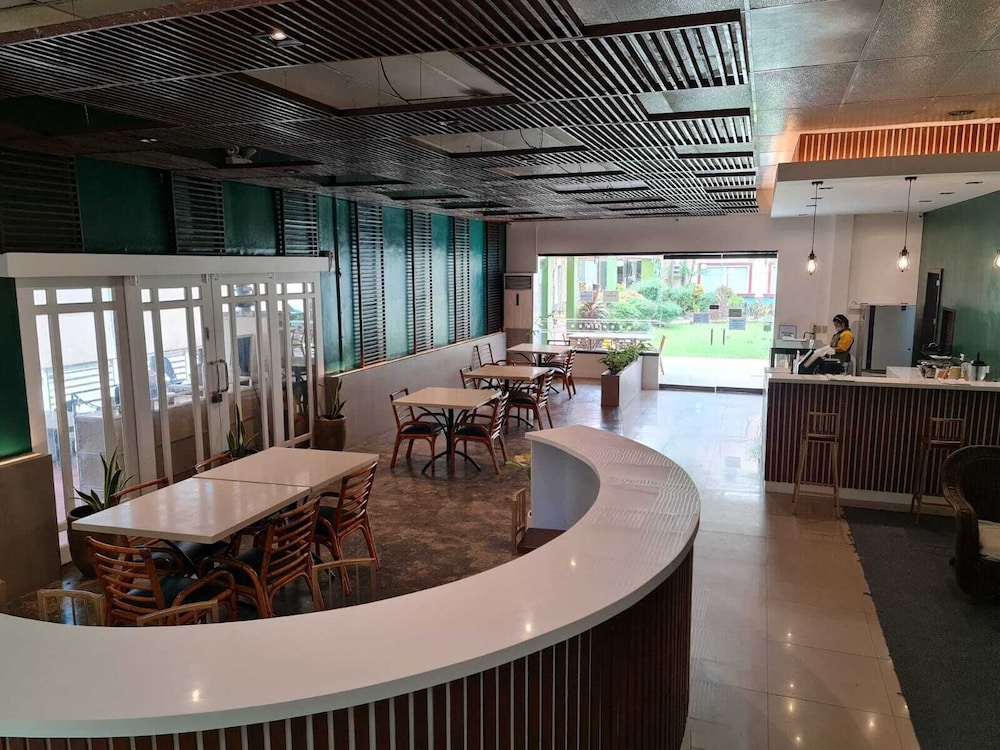 Holiday Spa Hotel 34/50